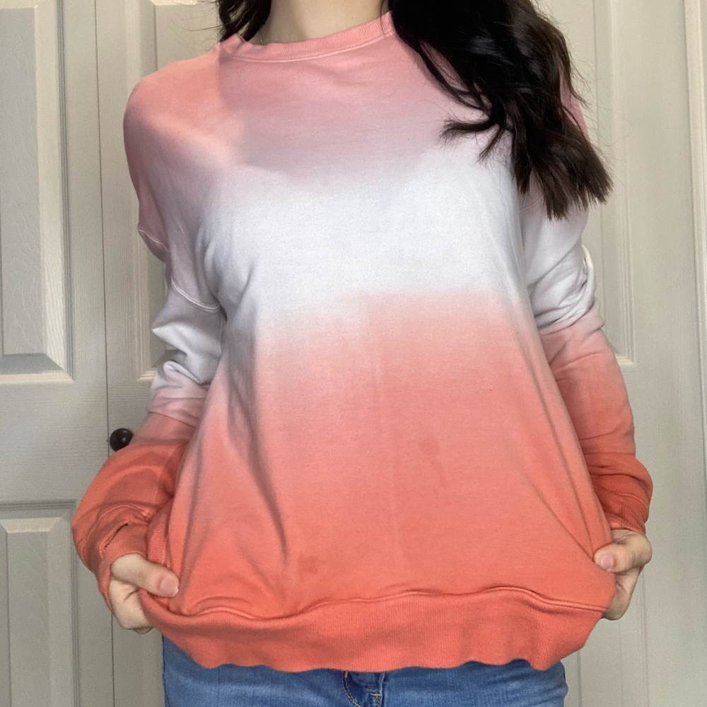 vibrant crew neck
